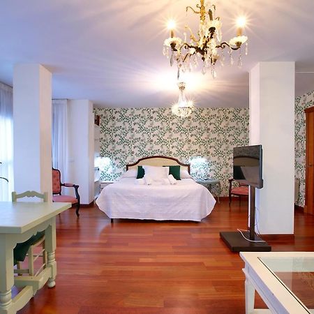 קואנקה Apartamentos Chvictoria מראה חיצוני תמונה