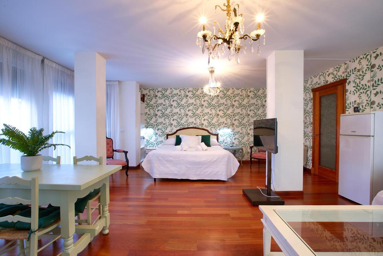 קואנקה Apartamentos Chvictoria מראה חיצוני תמונה