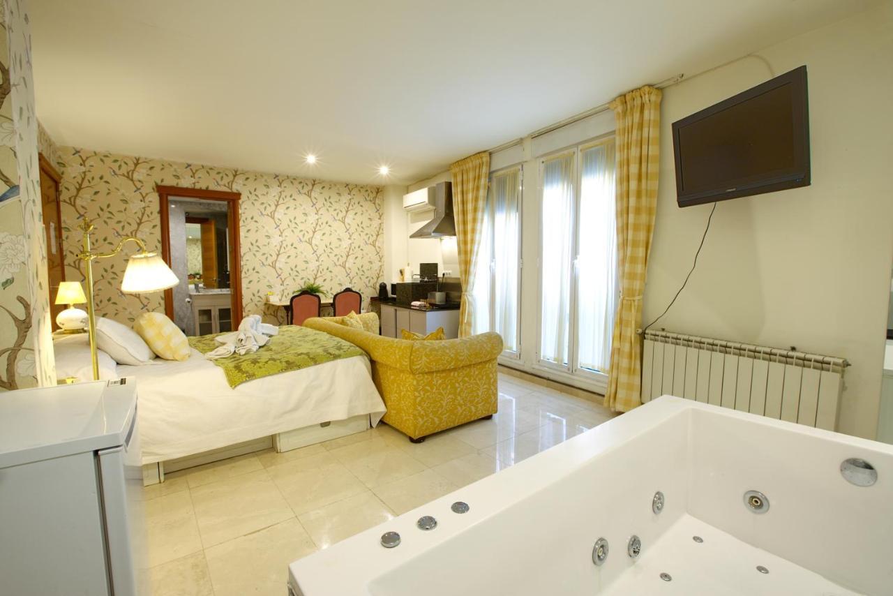 קואנקה Apartamentos Chvictoria מראה חיצוני תמונה