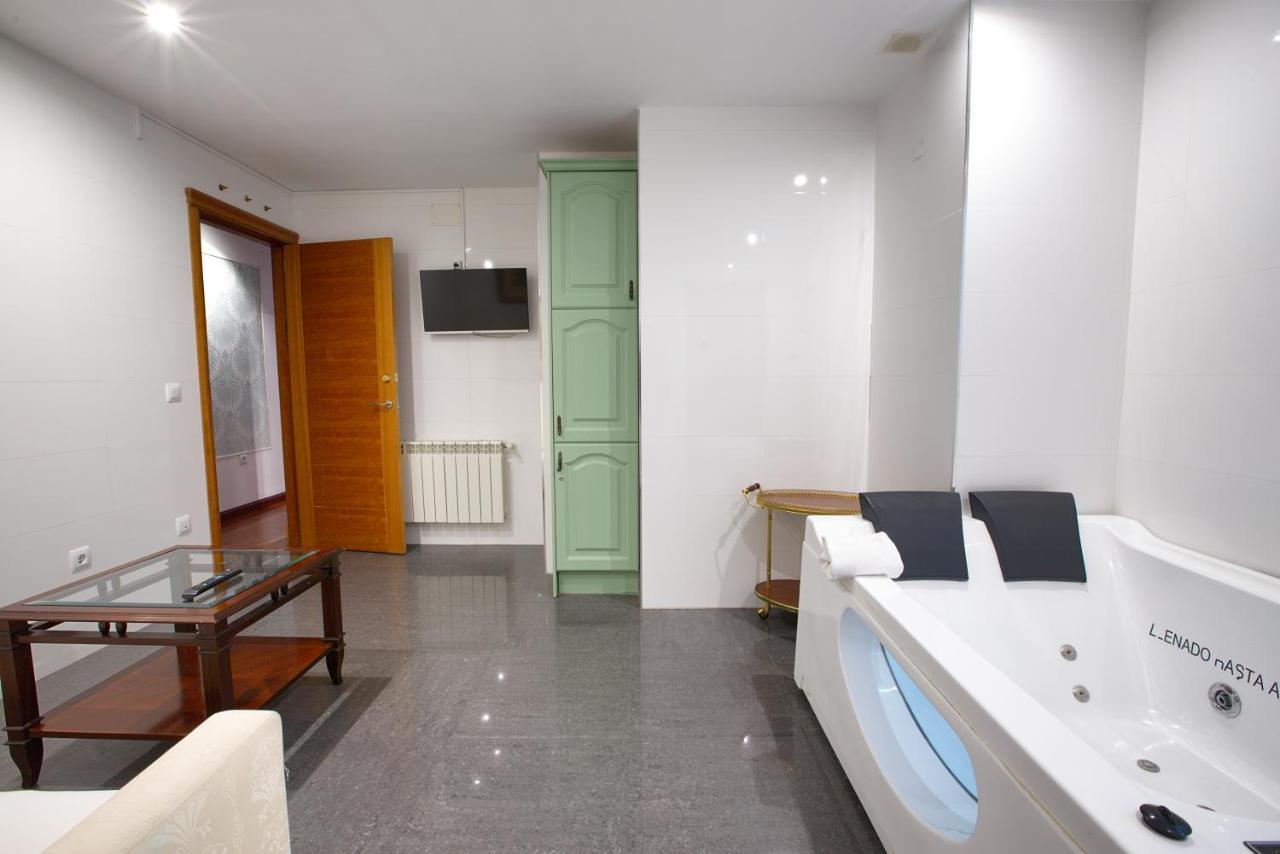 קואנקה Apartamentos Chvictoria מראה חיצוני תמונה