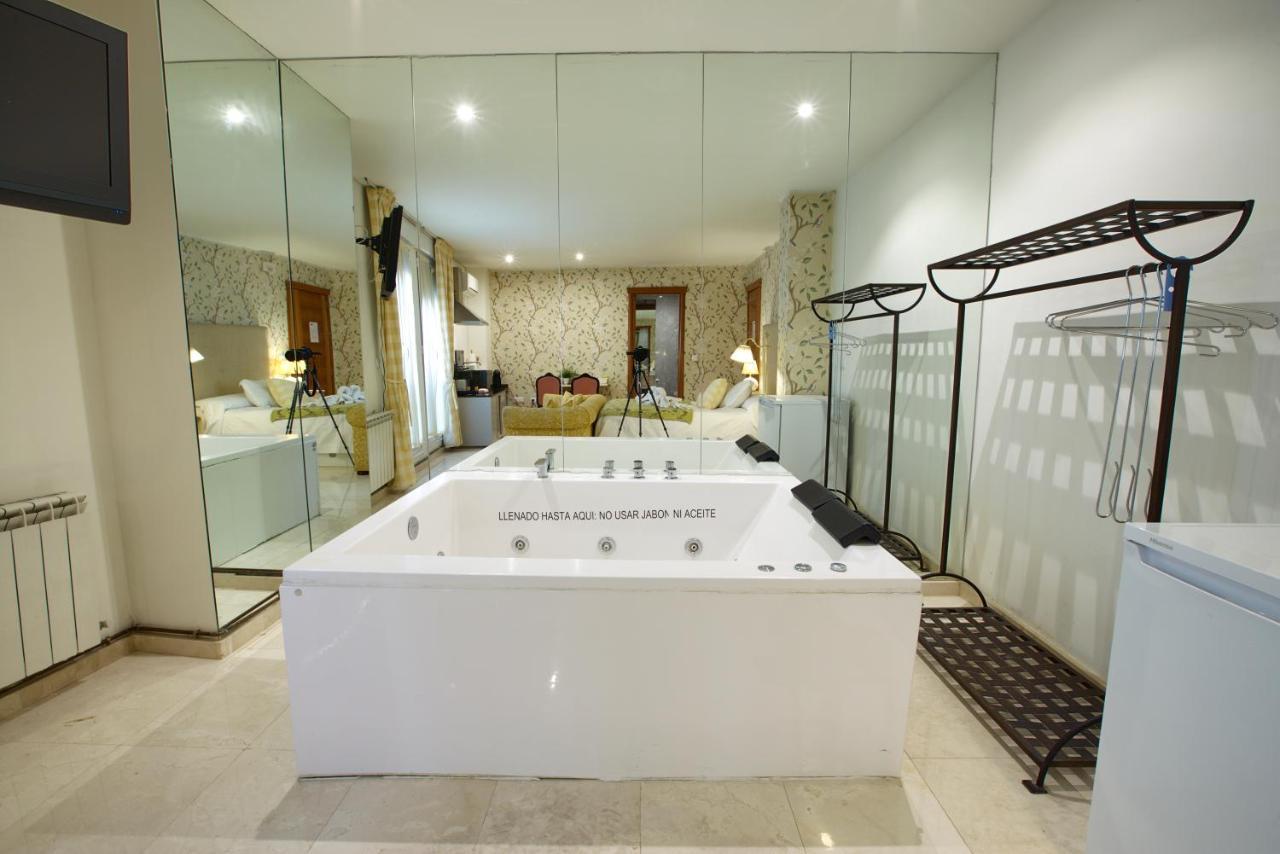קואנקה Apartamentos Chvictoria מראה חיצוני תמונה